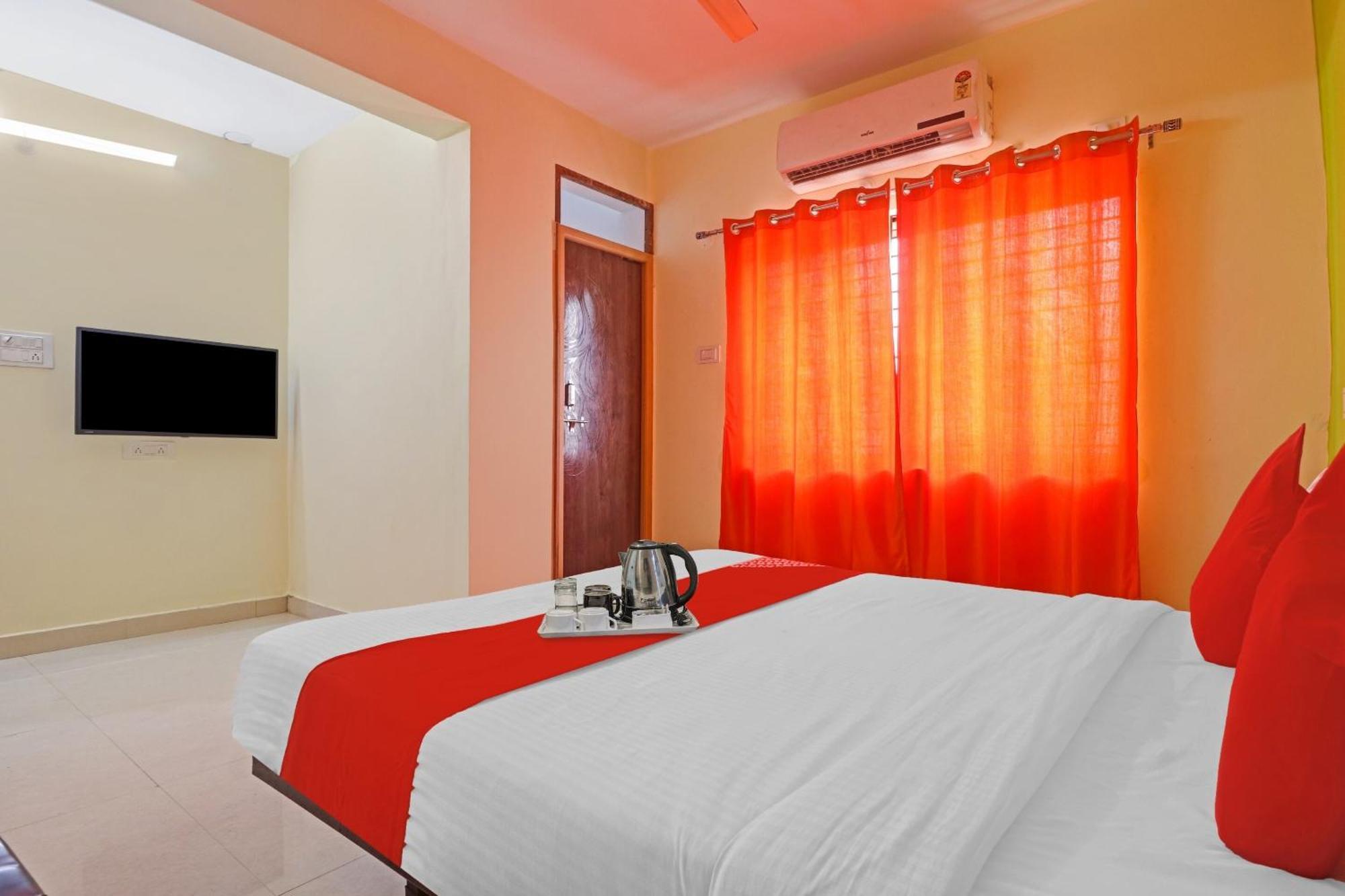 Super Hotel O Dk Reddy Square Hyderabad Exterior foto